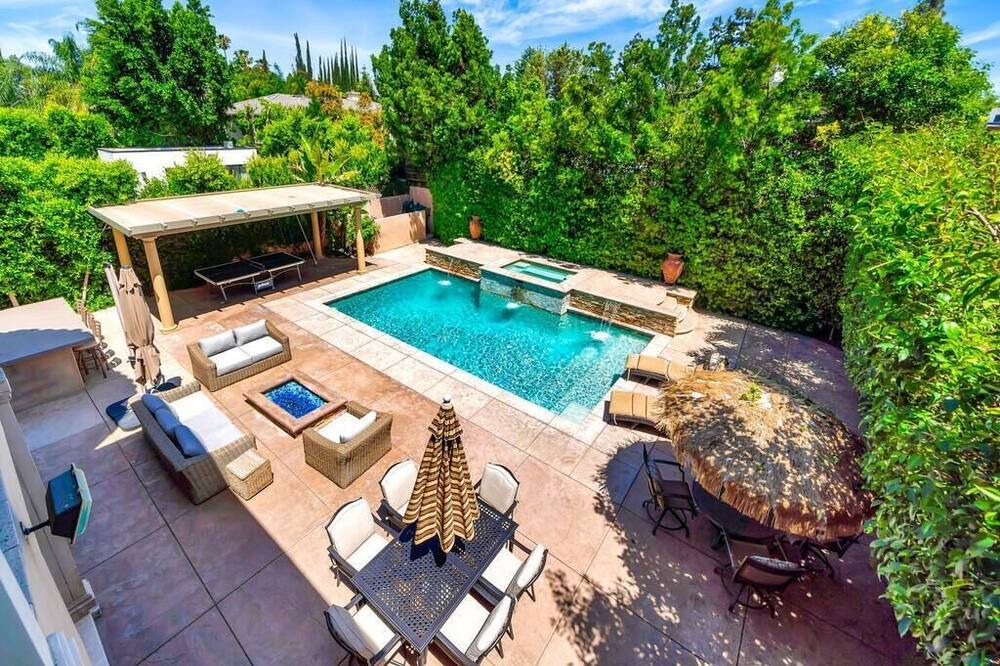 Photo of Patio Balcony in Tarzana