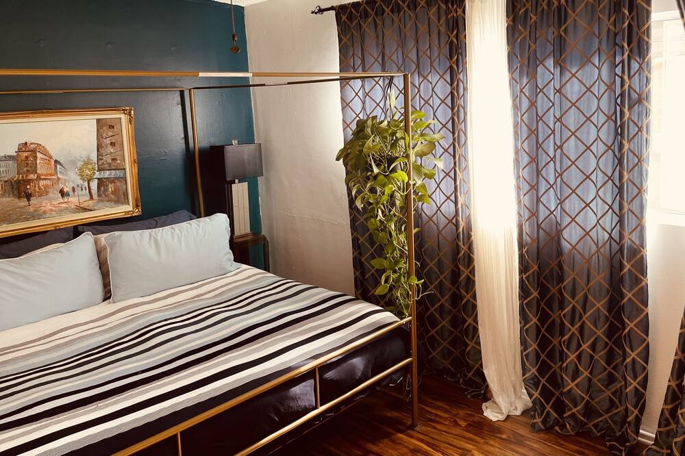 Photo of Bedroom in Tri-West