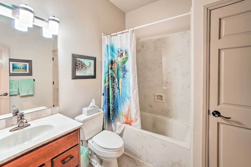 Photo of Bathroom in Skyway