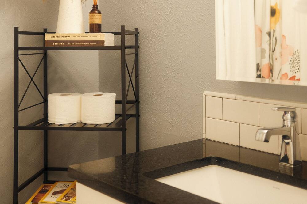 Photo of Bathroom in Park East