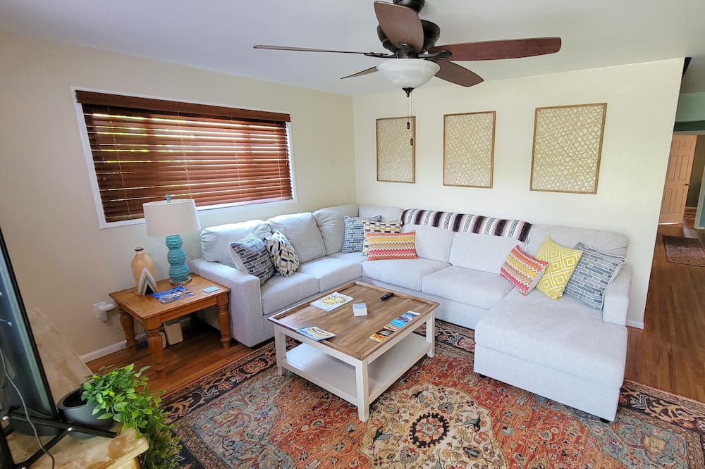 Photo of Livingroom in Nob Hill
