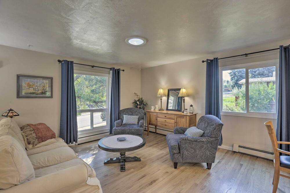 Photo of Bedroom in Columbine