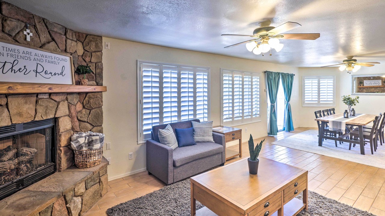 Photo of Livingroom in Bullhead City