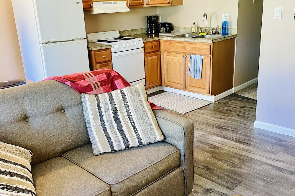 Photo of Livingroom in Summit Cove