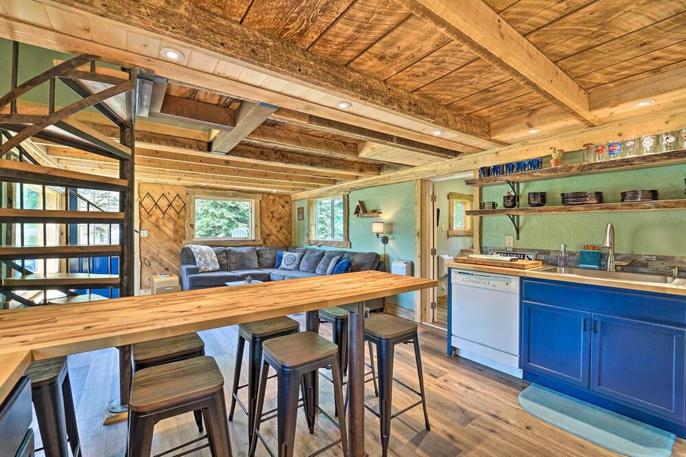 Photo of Kitchen in Columbine Lake