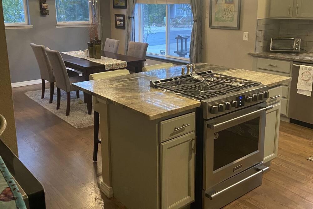 Photo of Kitchen in Dakota Ridge - Northbriar