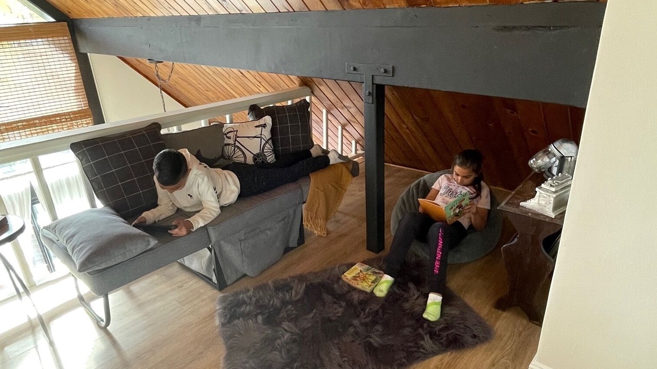 Photo of Livingroom in Lake Arrowhead
