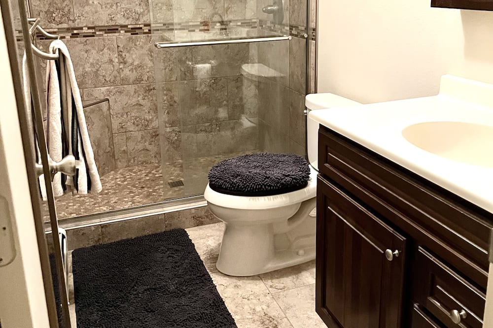 Photo of Bathroom in Capulin