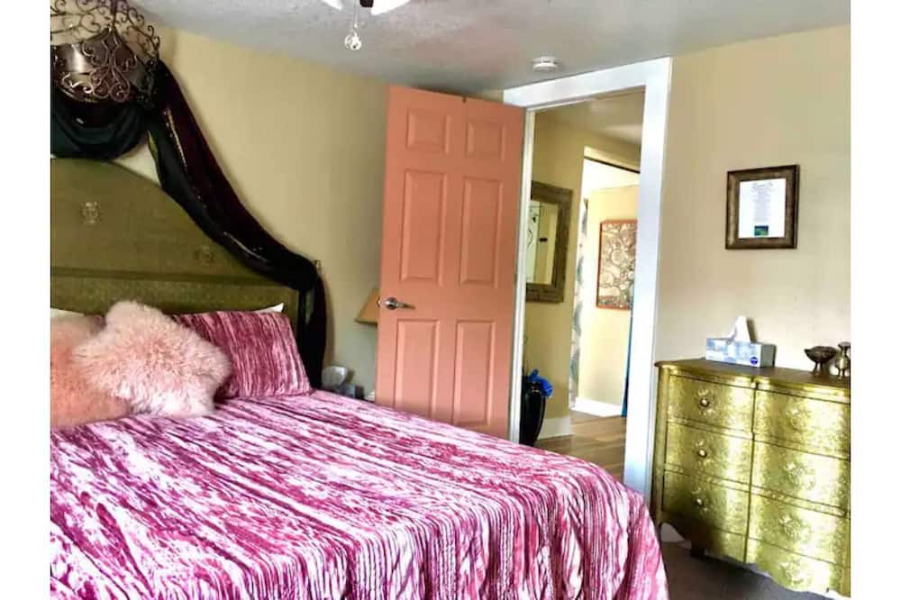 Photo of Bedroom in Berkley