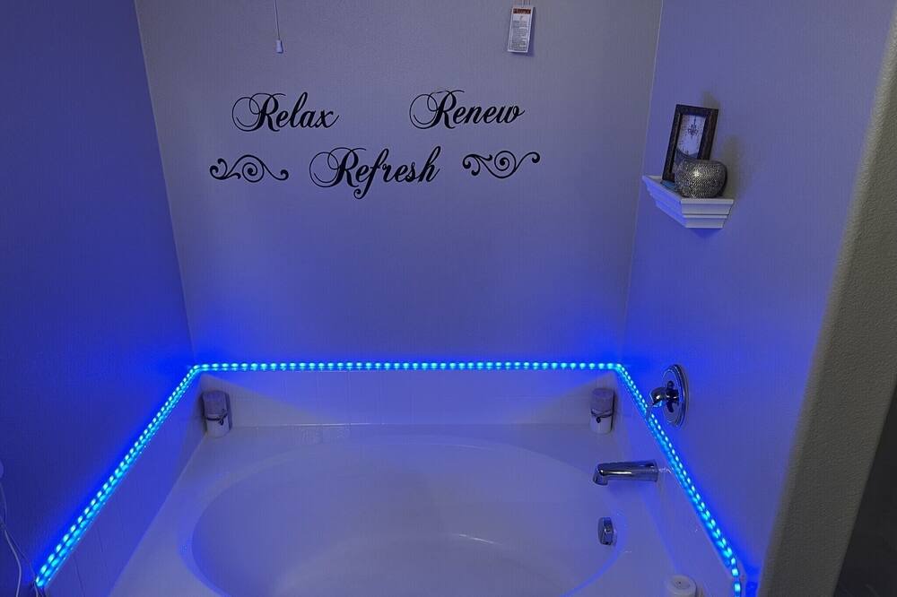 Photo of Bathroom in Enterprise
