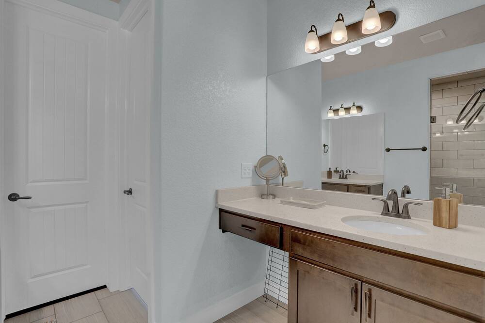 Photo of Bathroom in Gleneagle