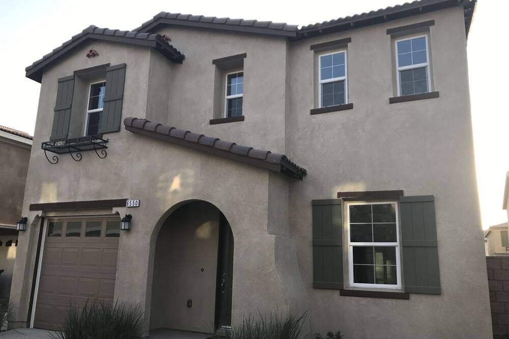 Photo of Outdoor in Chino