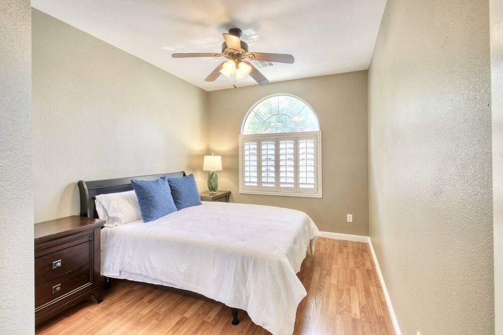 Photo of Bedroom in Summerlin
