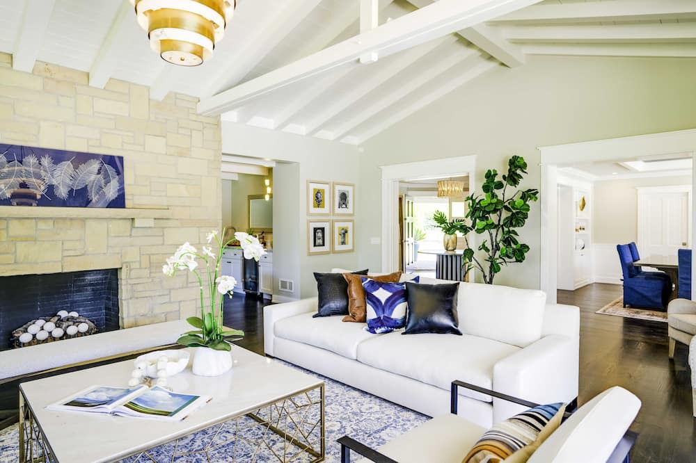 Photo of Livingroom in Santa Barbara