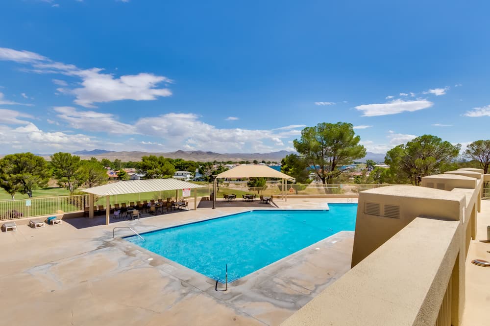Photo of Outdoor in Silver Lakes Country Club