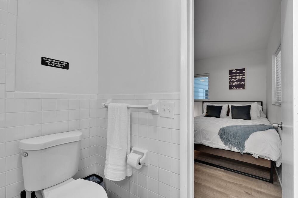 Photo of Bedroom in Imperial Point