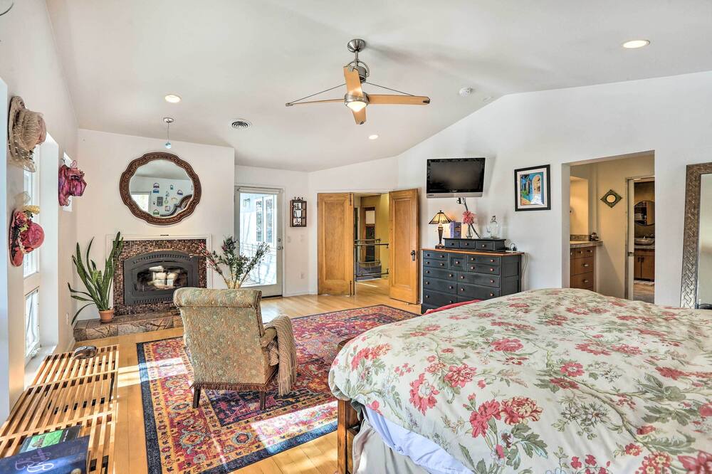 Photo of Bedroom in Idledale