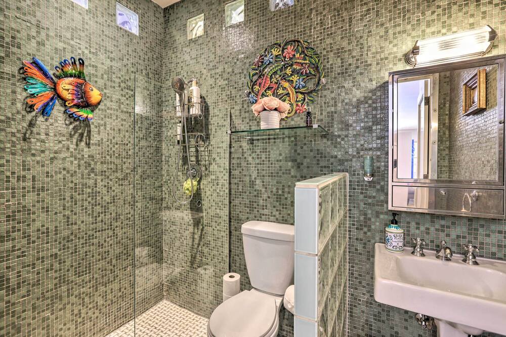 Photo of Bathroom in Idledale