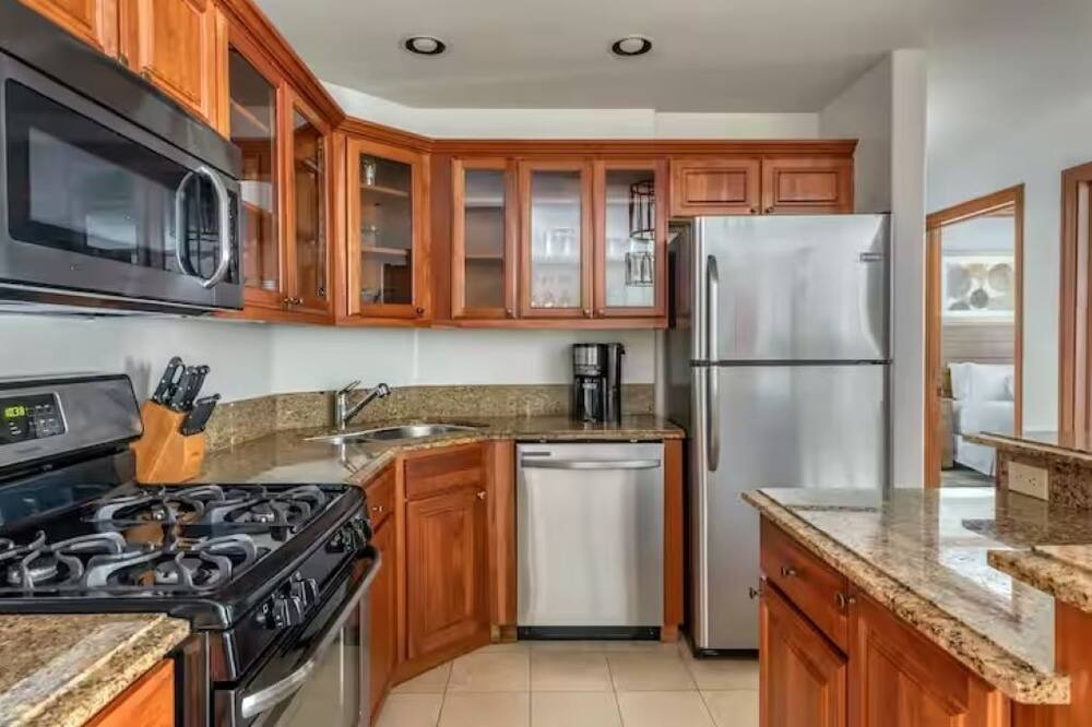 Photo of Kitchen in Peak 9