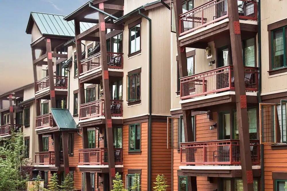 Photo of Outdoor in Peak 9