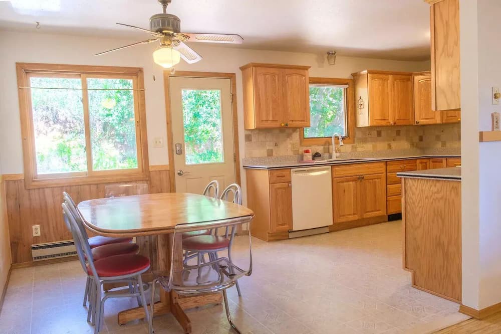 Photo of Kitchen in Green Mountain Falls