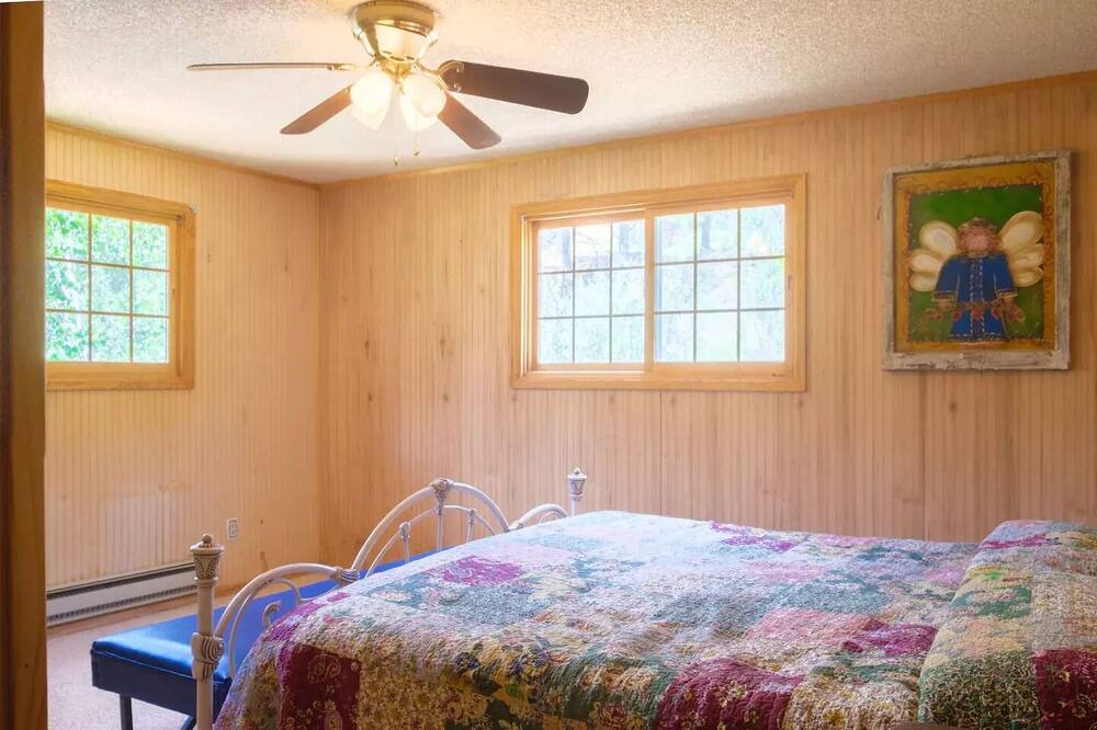 Photo of Bedroom in Green Mountain Falls