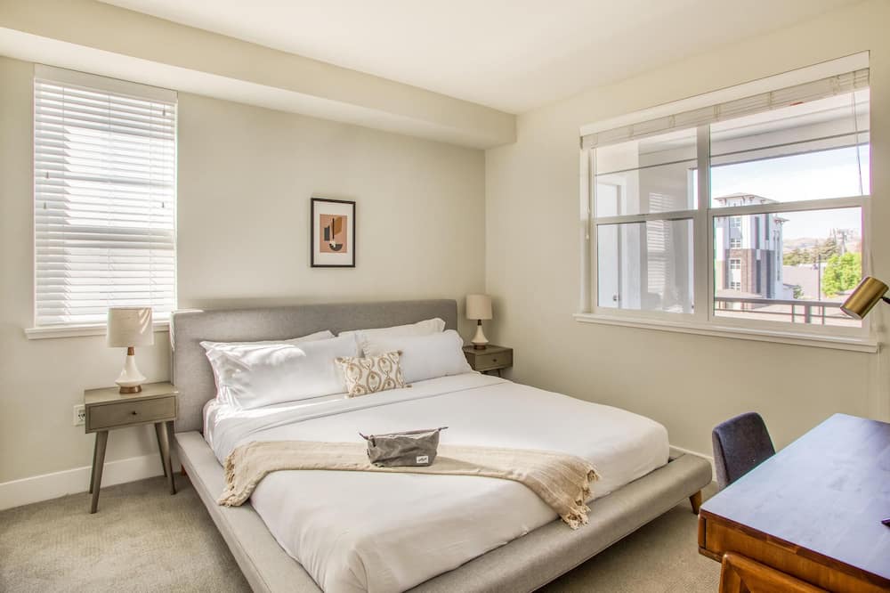 Photo of Bedroom in Centerville