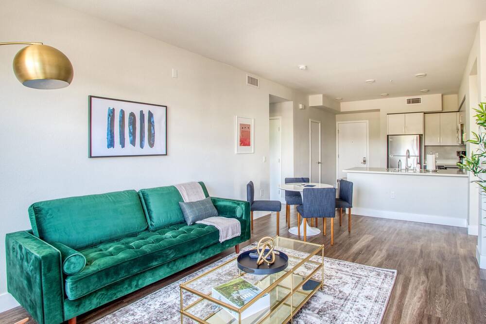 Photo of Livingroom in Centerville