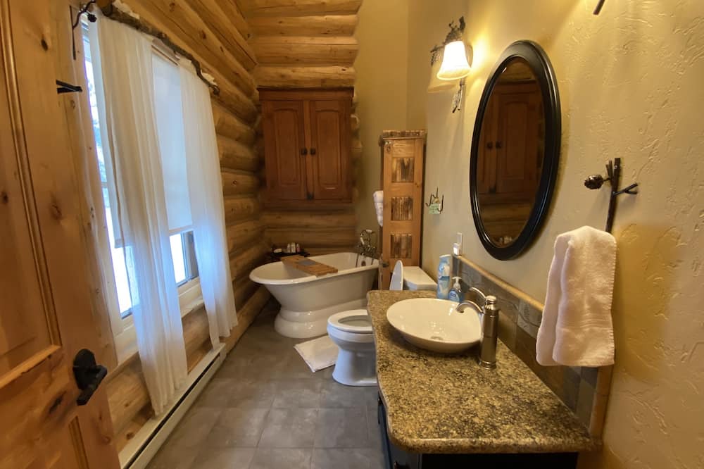 Photo of Bathroom in South Fork