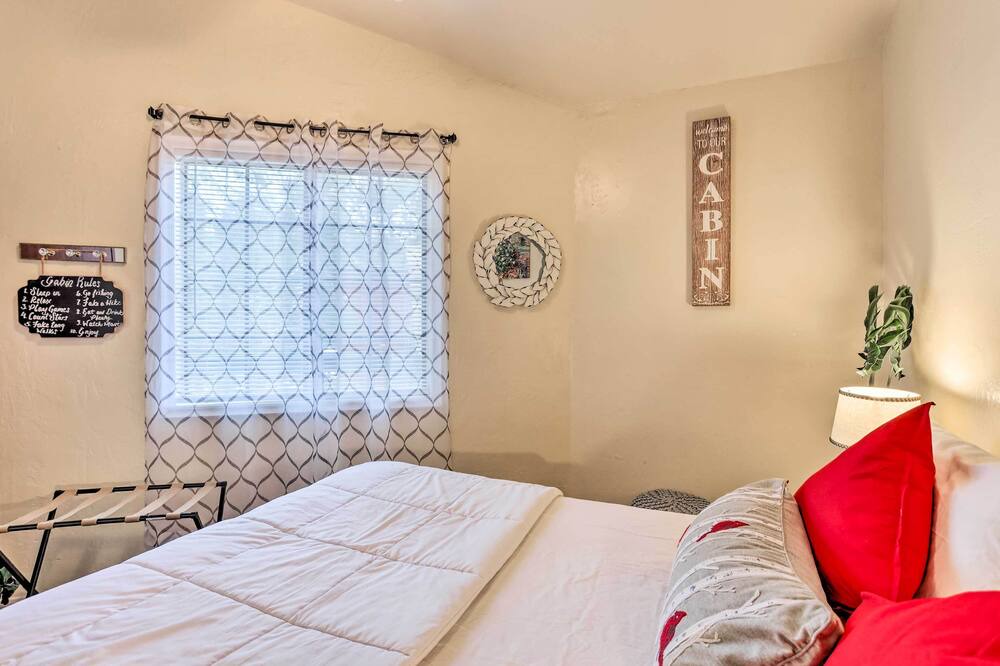 Photo of Bedroom in Cedarpines Park