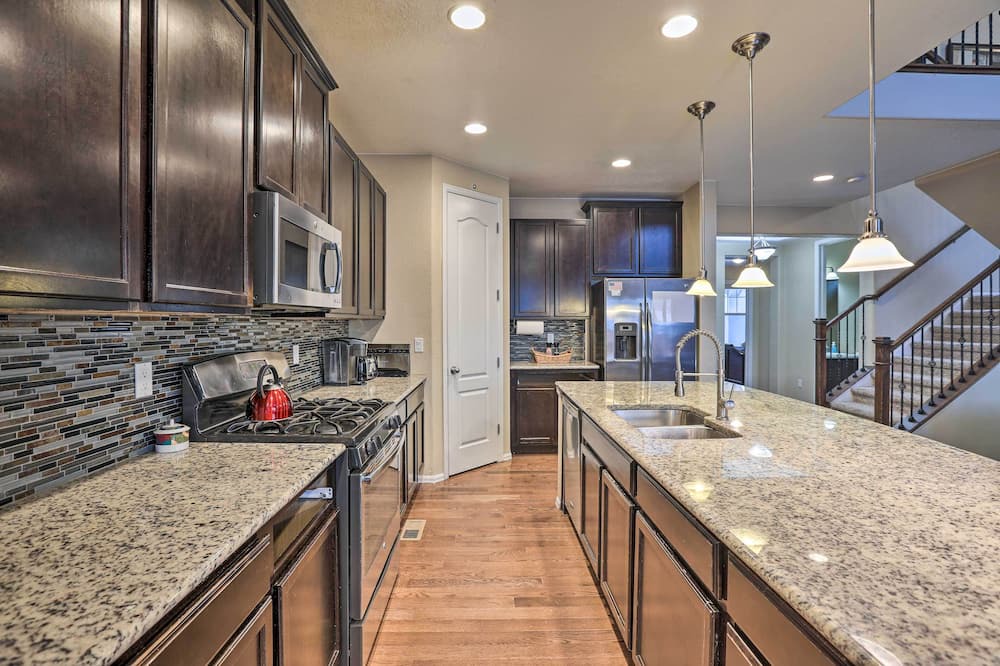 Photo of Kitchen in Golden