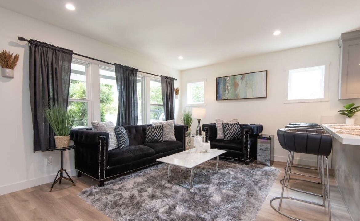 Photo of Livingroom in Florence-Graham