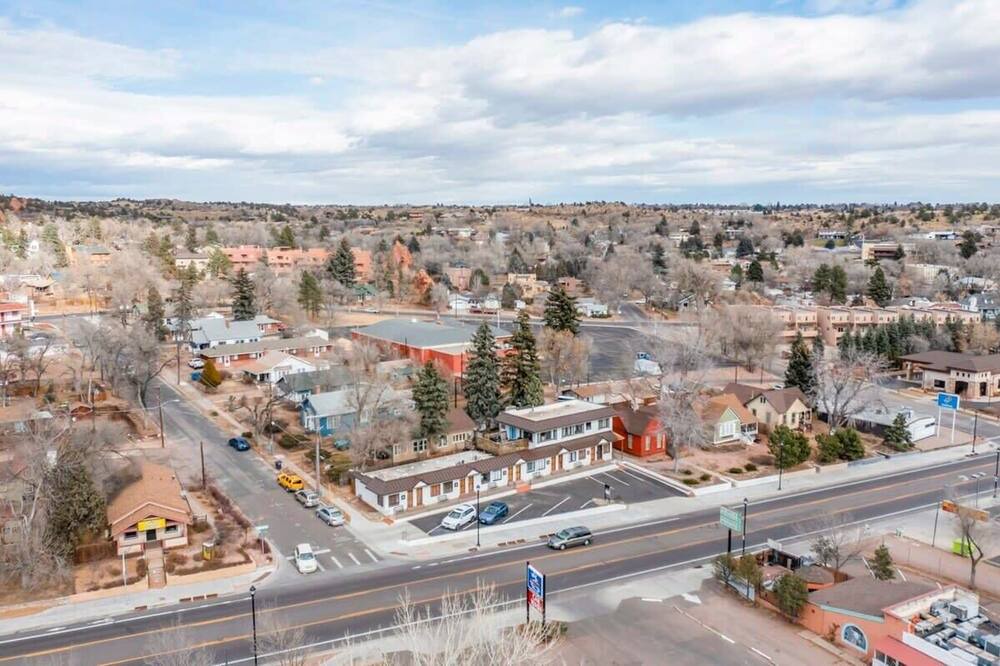 Photo of Outdoor in West Colorado Springs
