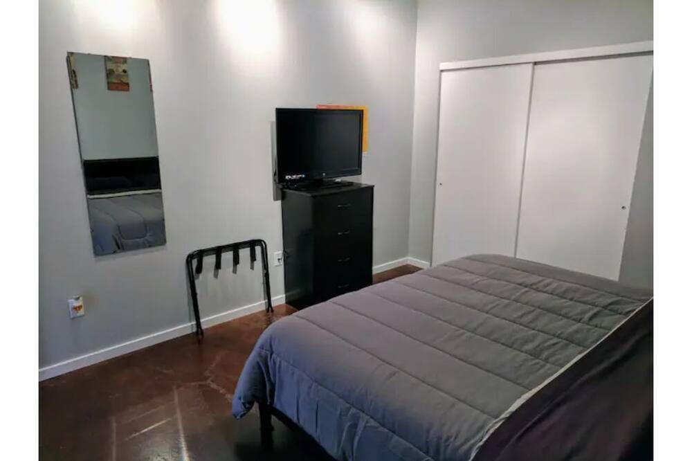 Photo of Bedroom in Old Town North