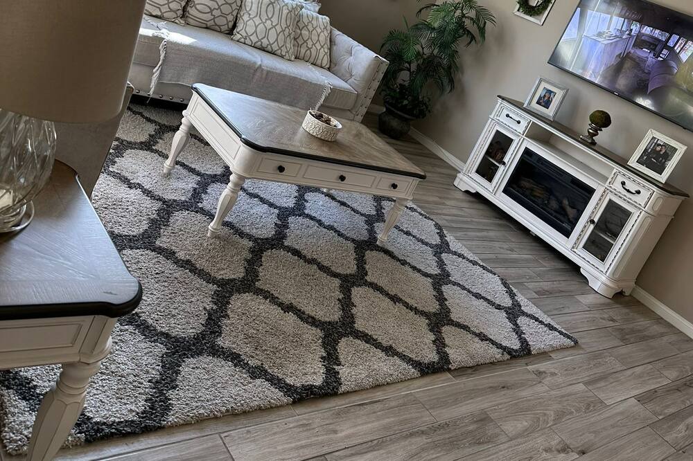 Photo of Others in Menifee