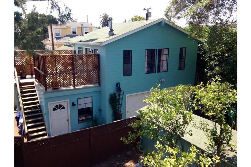 Photo of Outdoor in Oak Park