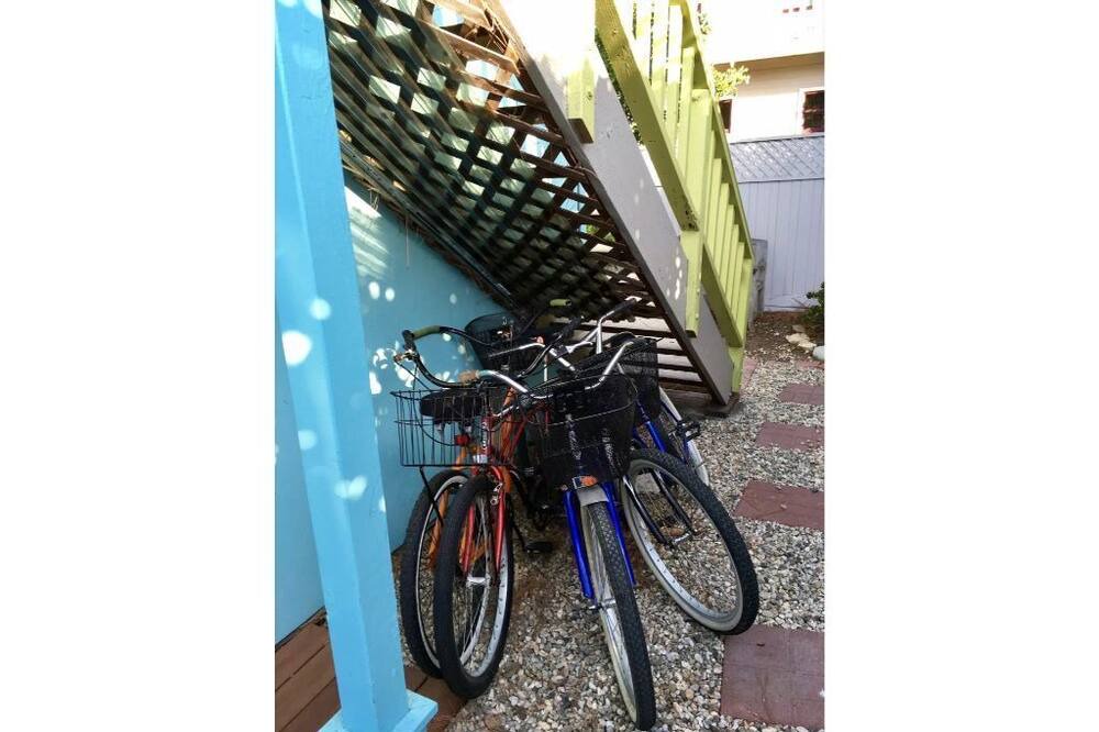 Photo of Outdoor in Oak Park