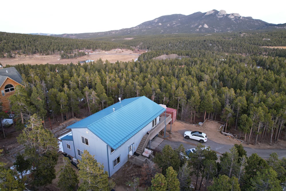 Photo of Outdoor in Black Hawk