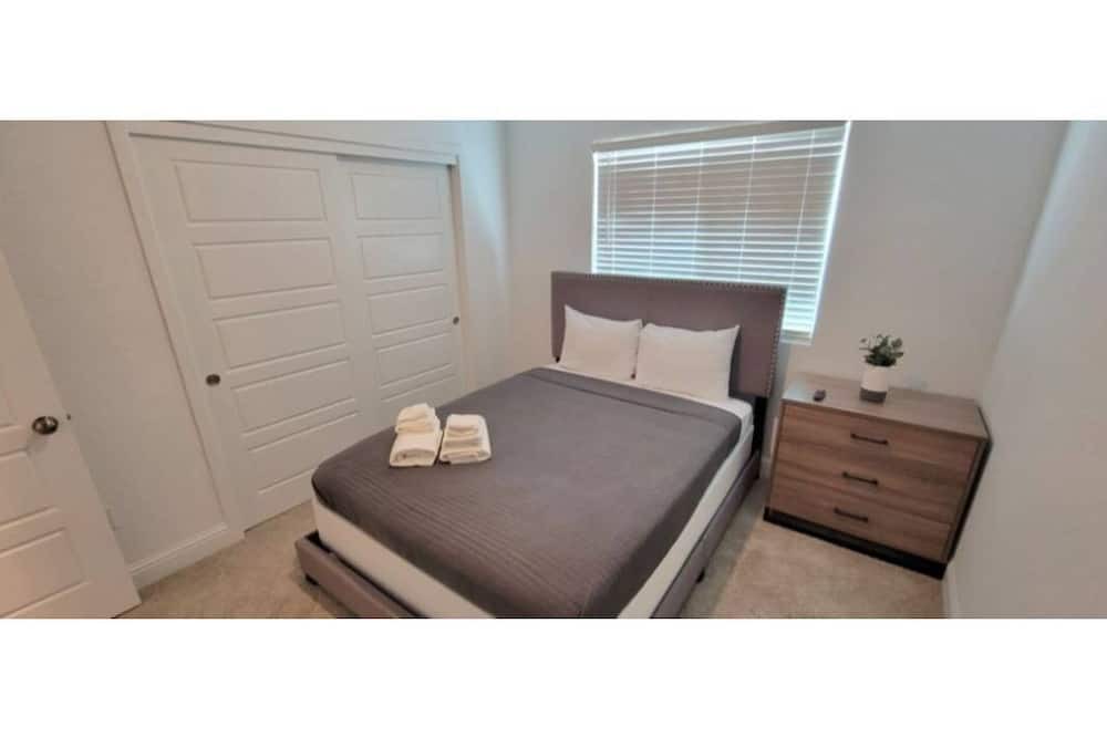 Photo of Bedroom in Roosevelt