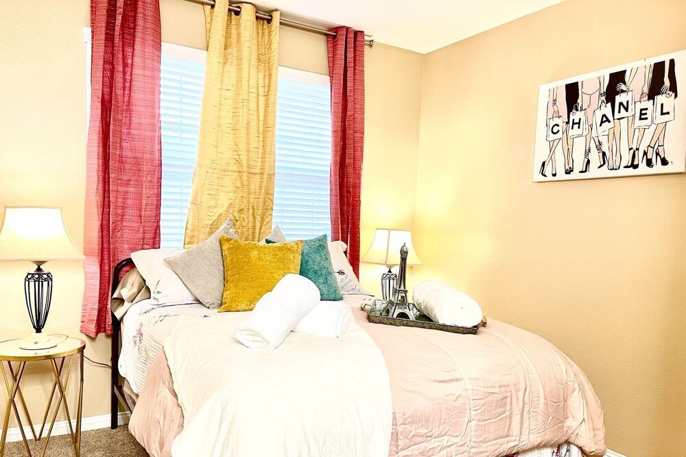 Photo of Bedroom in Riverside