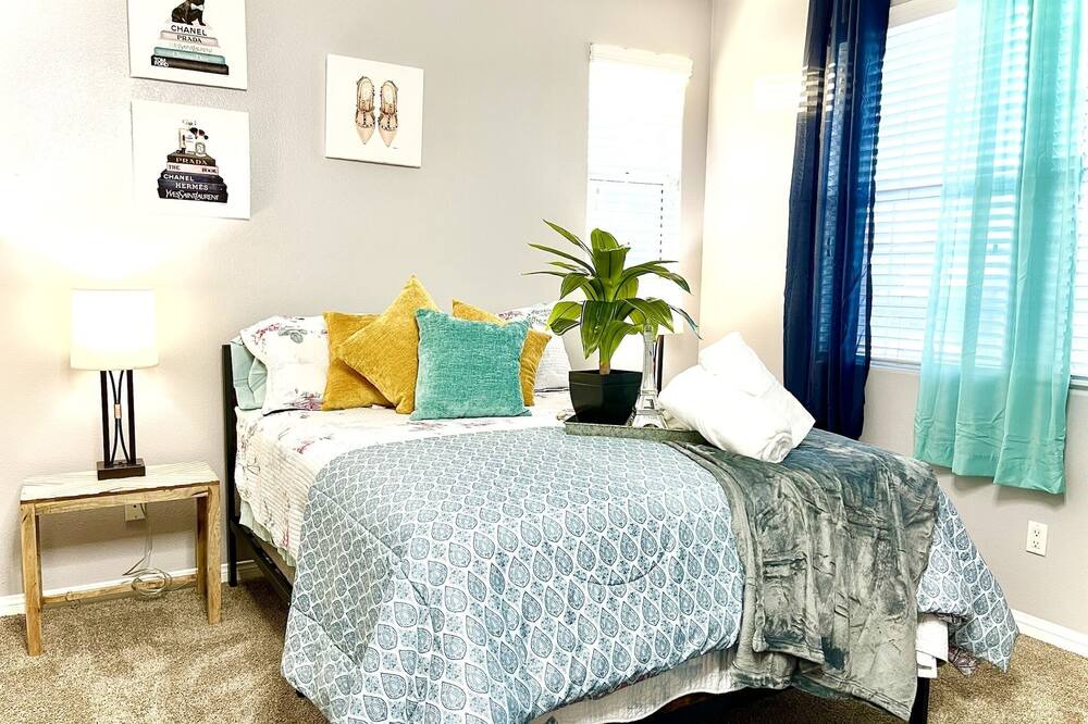 Photo of Bedroom in Riverside