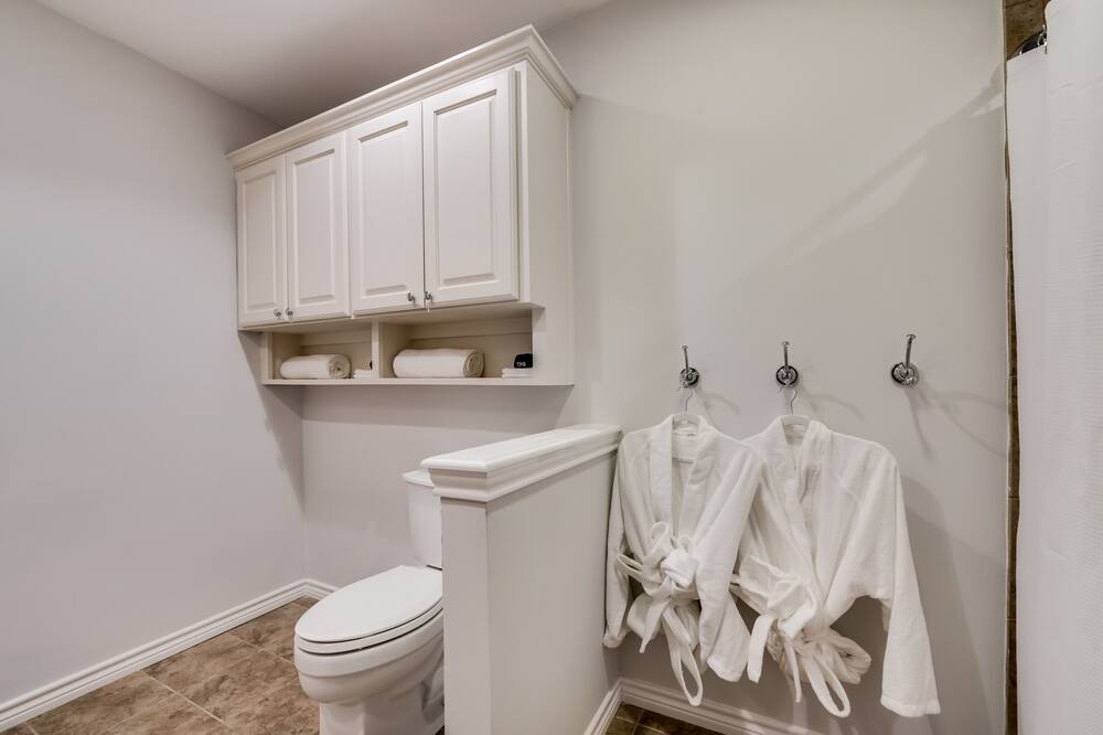 Photo of Bathroom in Rowlett