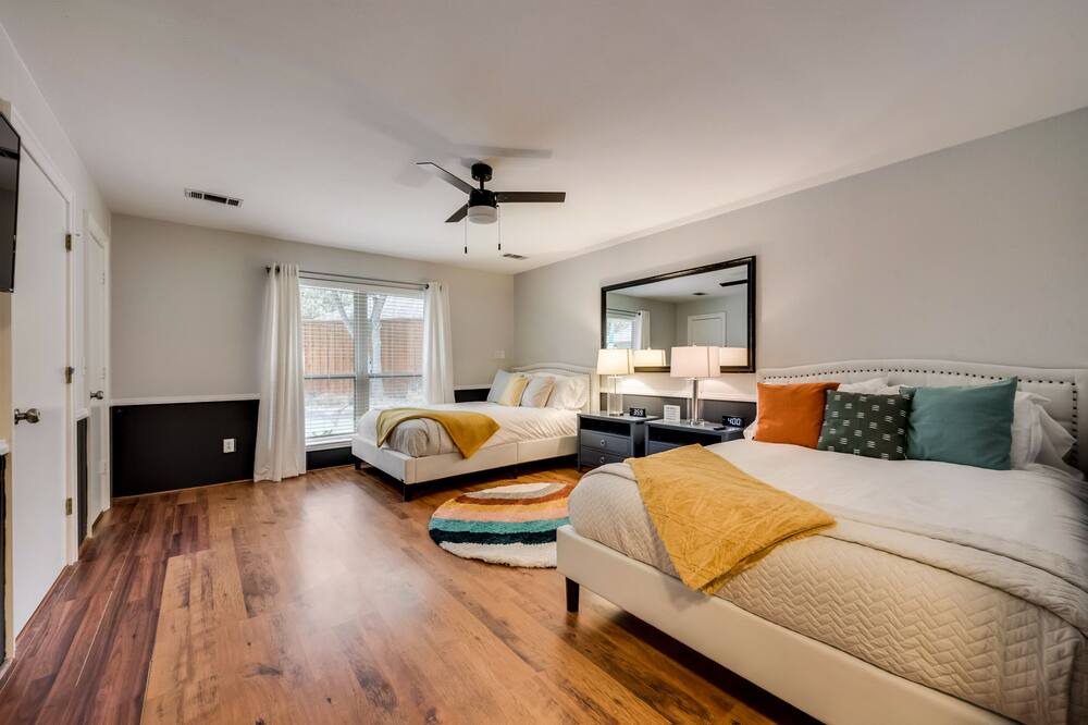 Photo of Bedroom in Rowlett