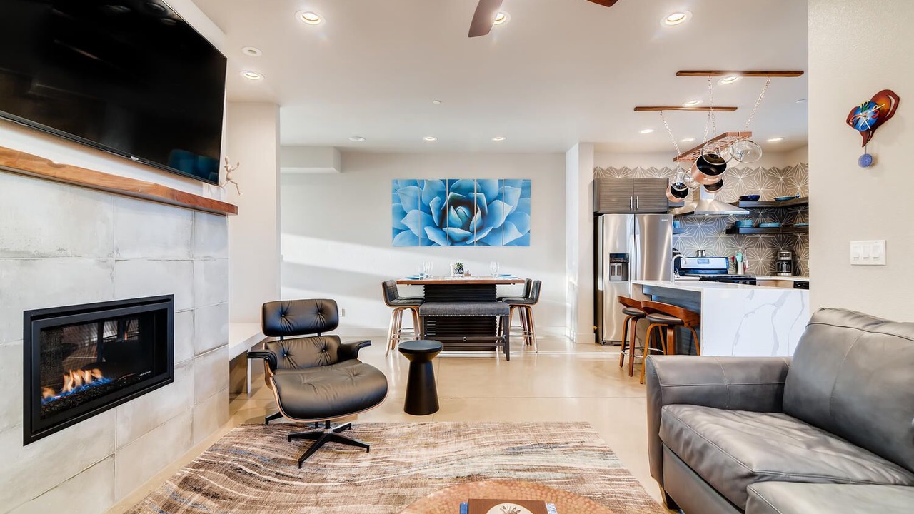 Photo of Livingroom in Old Town North