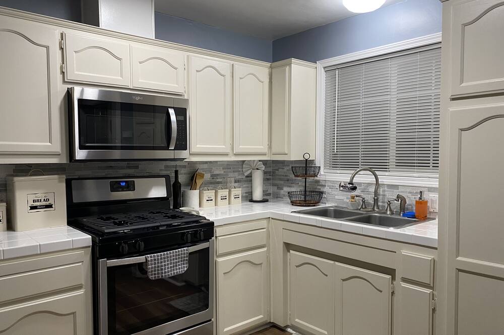 Photo of Kitchen in Lake Elsinore