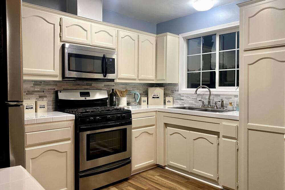 Photo of Kitchen in Lake Elsinore