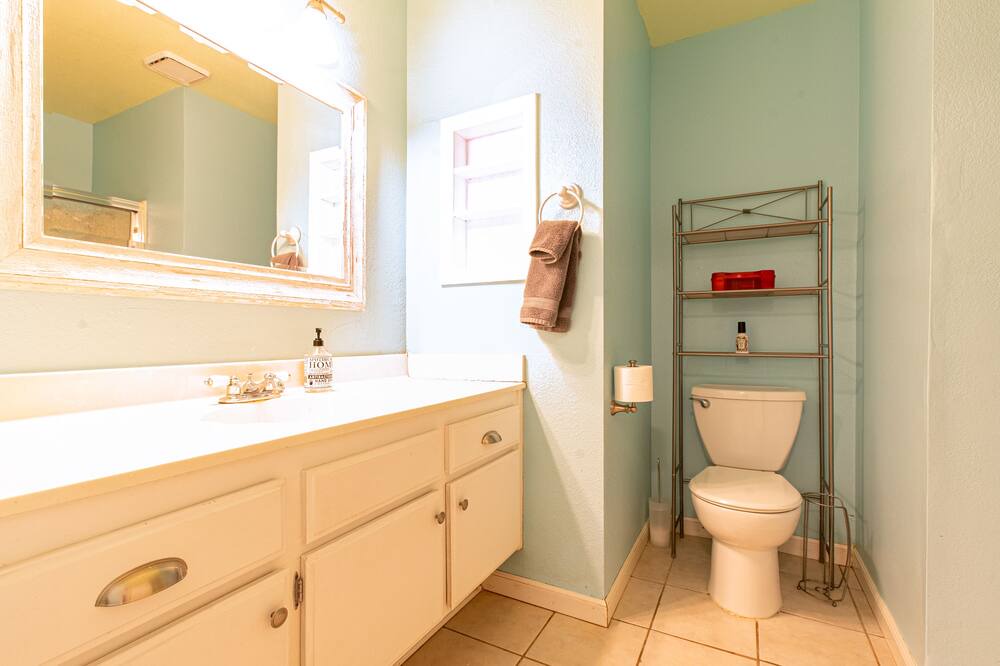 Photo of Bathroom in Tehachapi