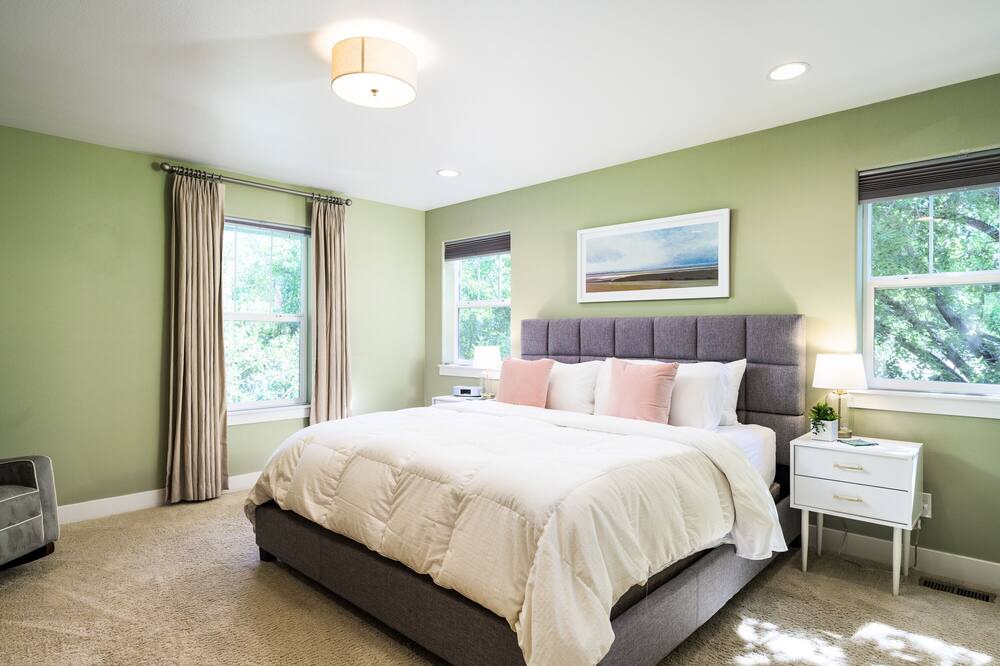 Photo of Bedroom in Berkeley