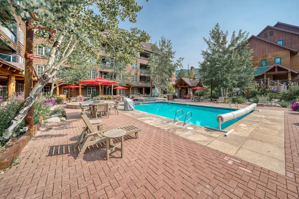 Photo of Outdoor in River Run