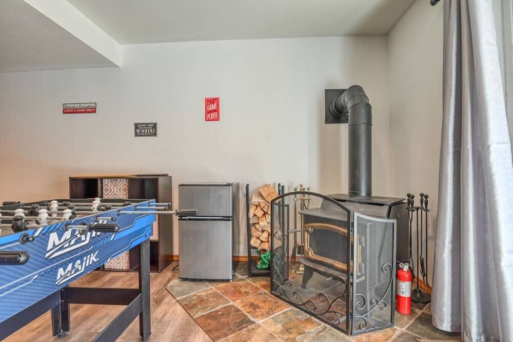 Photo of Livingroom in Gleneagle